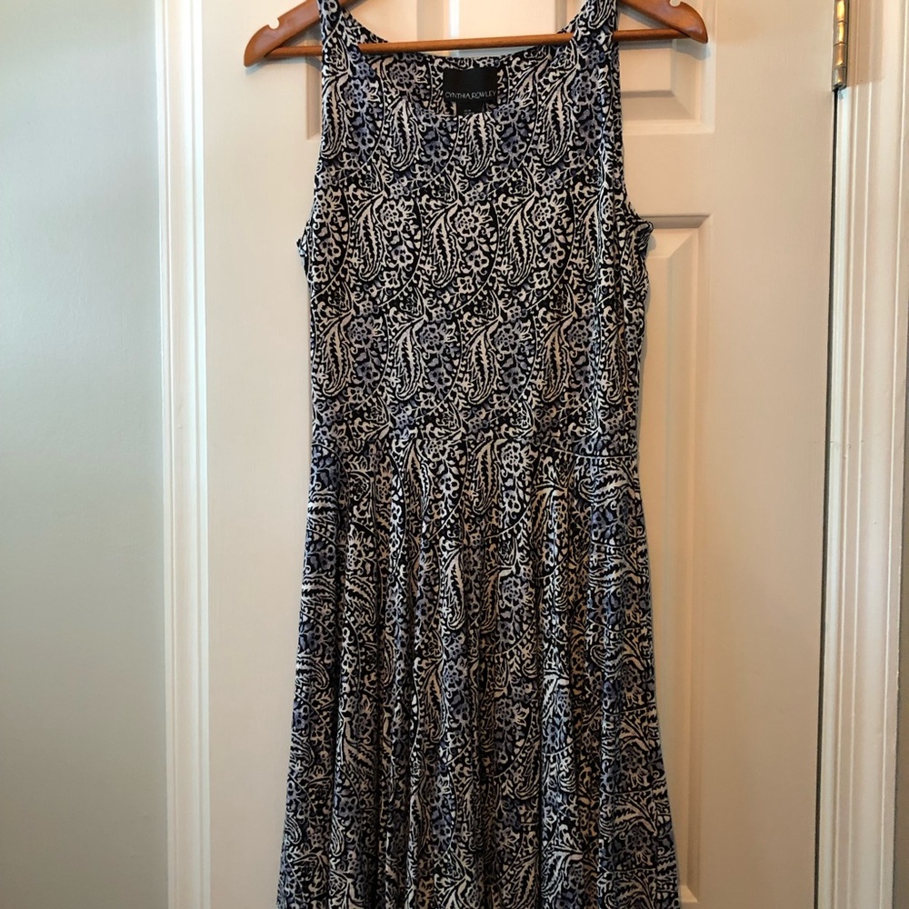 Flattering cotton dress